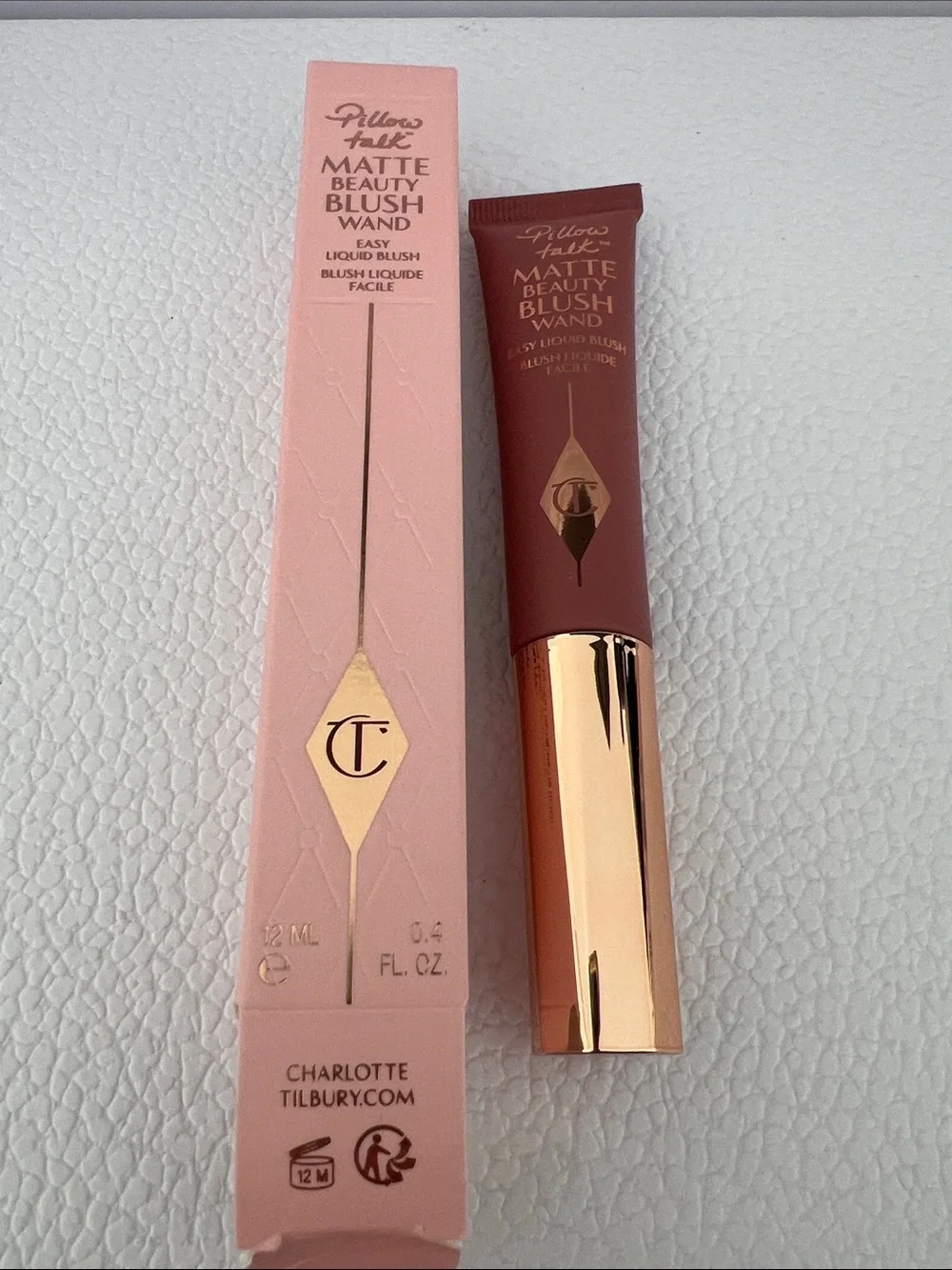 Charlotte Tilbury Matte Beauty Blush Wand in Pillow Talk